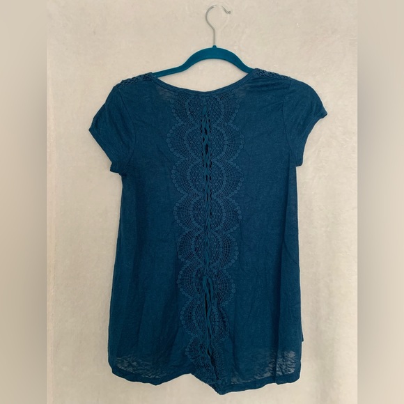 Blue top - Picture 2 of 2